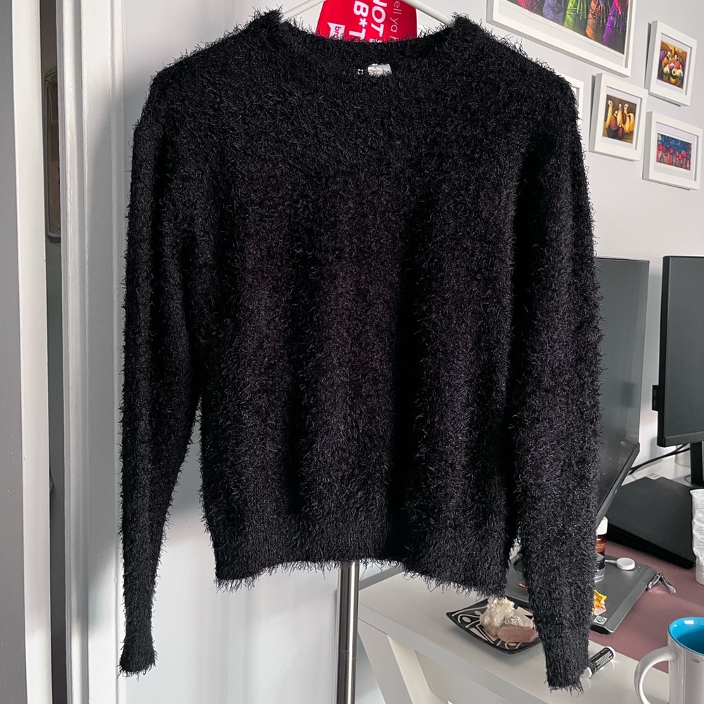 H&M Divided Fuzzy Black Pullover Sweater - Small